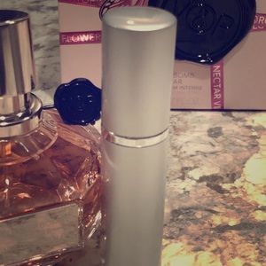 .17oz Viktor & Rolf Flowerbomb Nectar Atomizer